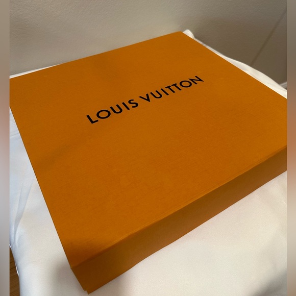 Authentic Louis Vuitton Neverfull MM - Picture 2 of 12